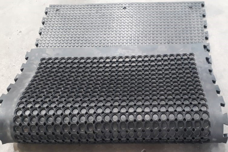 Kapoor Dairy and Agriculture Solution Cubicle Mats by