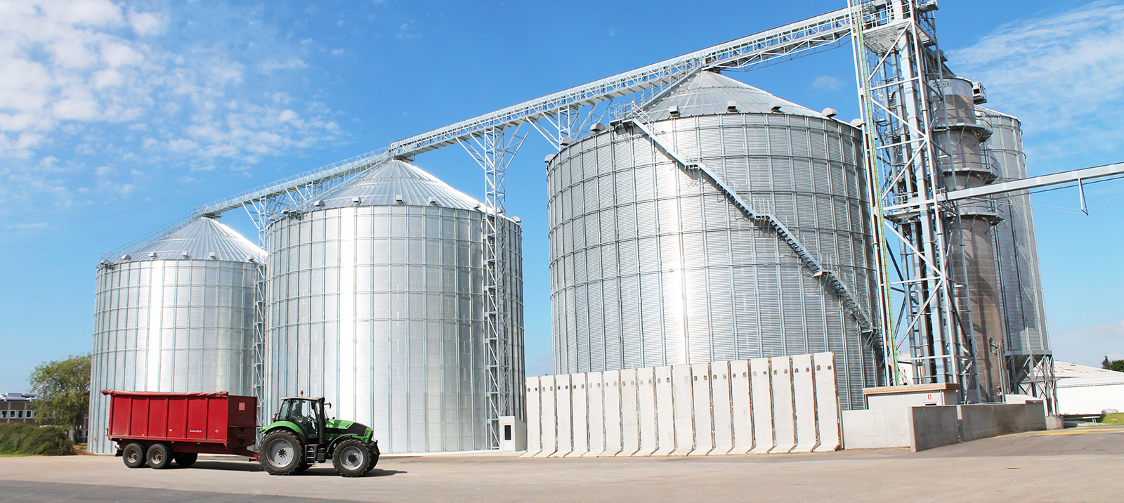 Sukup Silos and Equipments Steel Grain Bins by Sukup