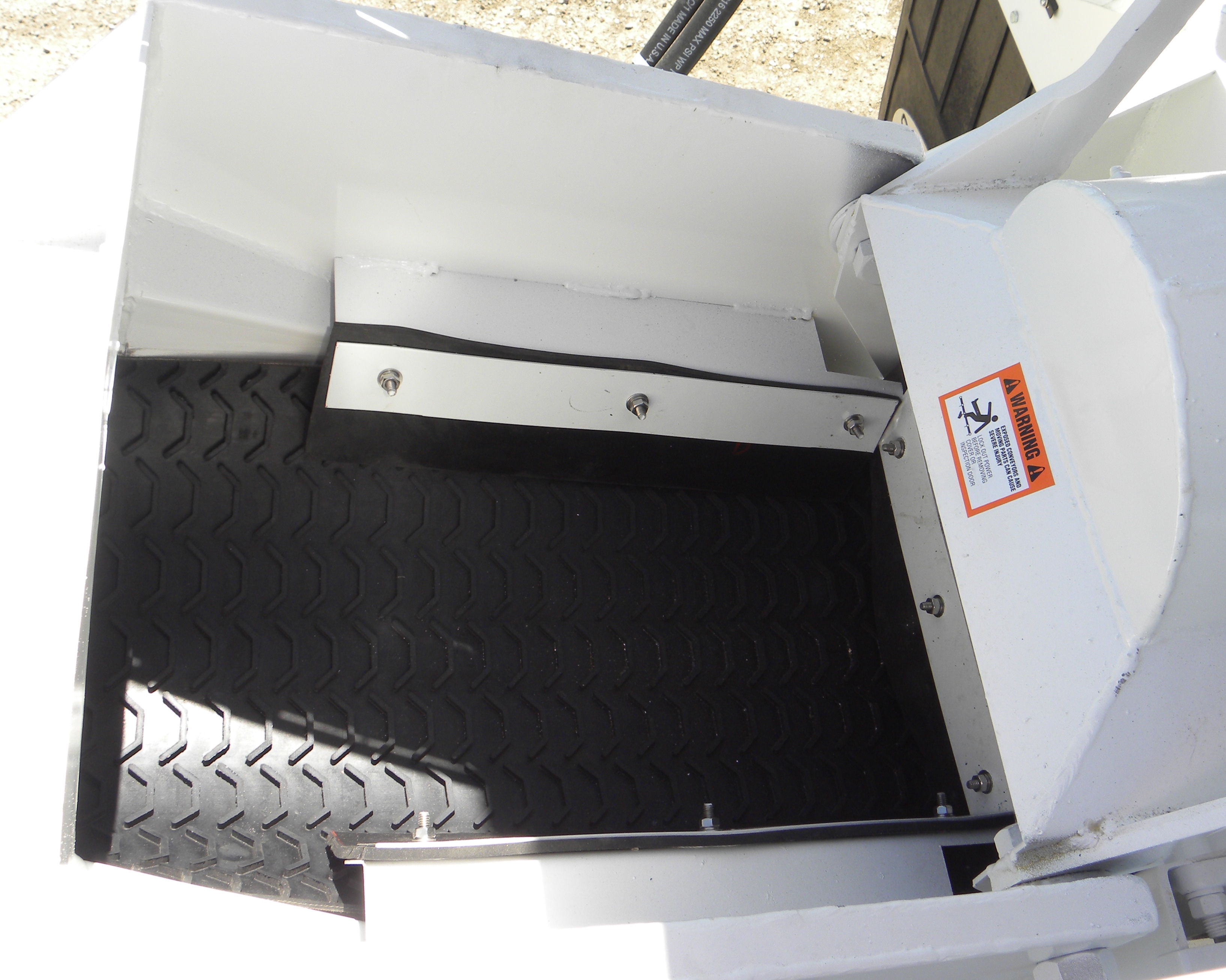 Charger IICB Fertilizer Tenders BeltDischarge Tender