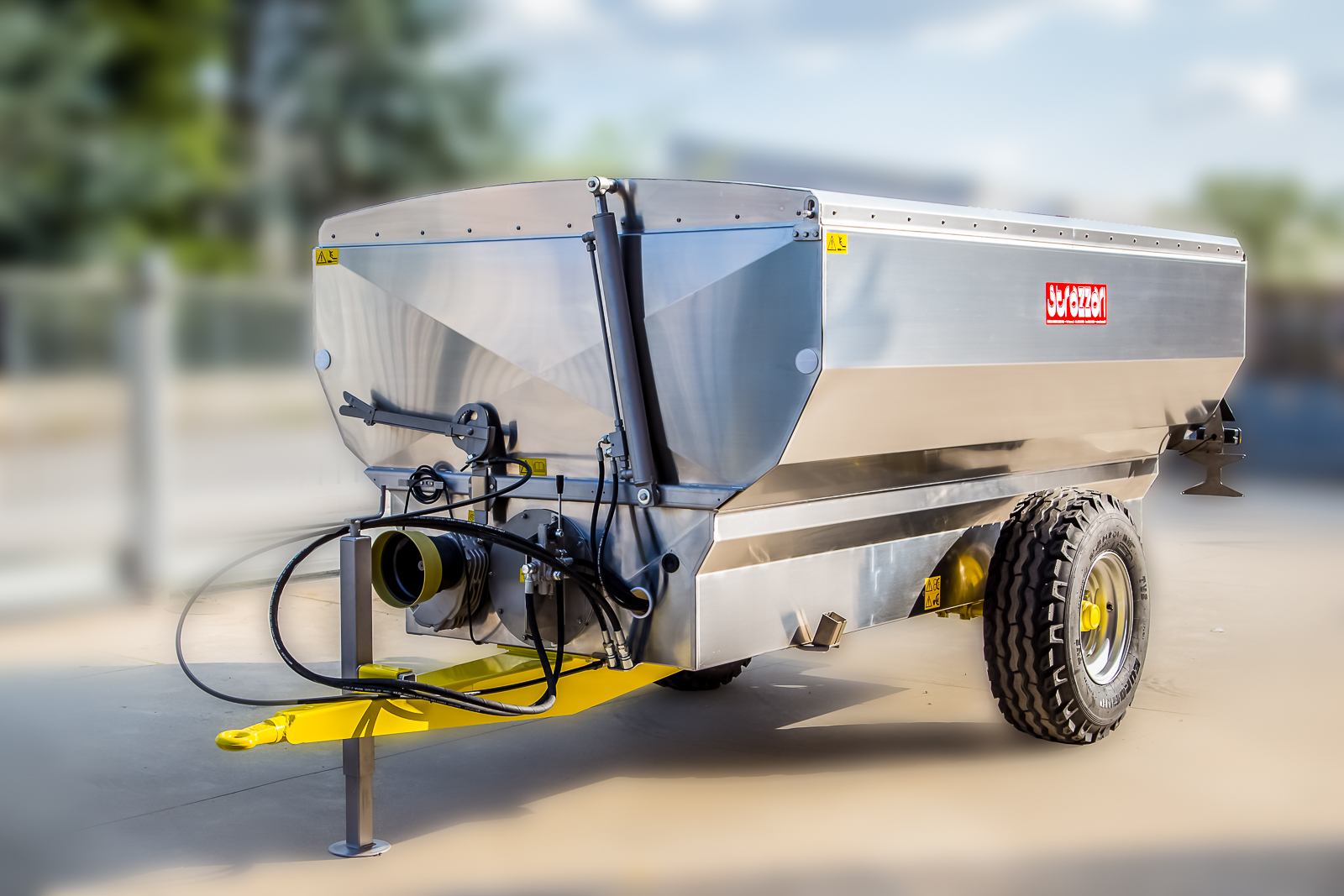 Strazzari G4 Trailers For Grapes Trailer With Auger By Strazzari S.R.L.