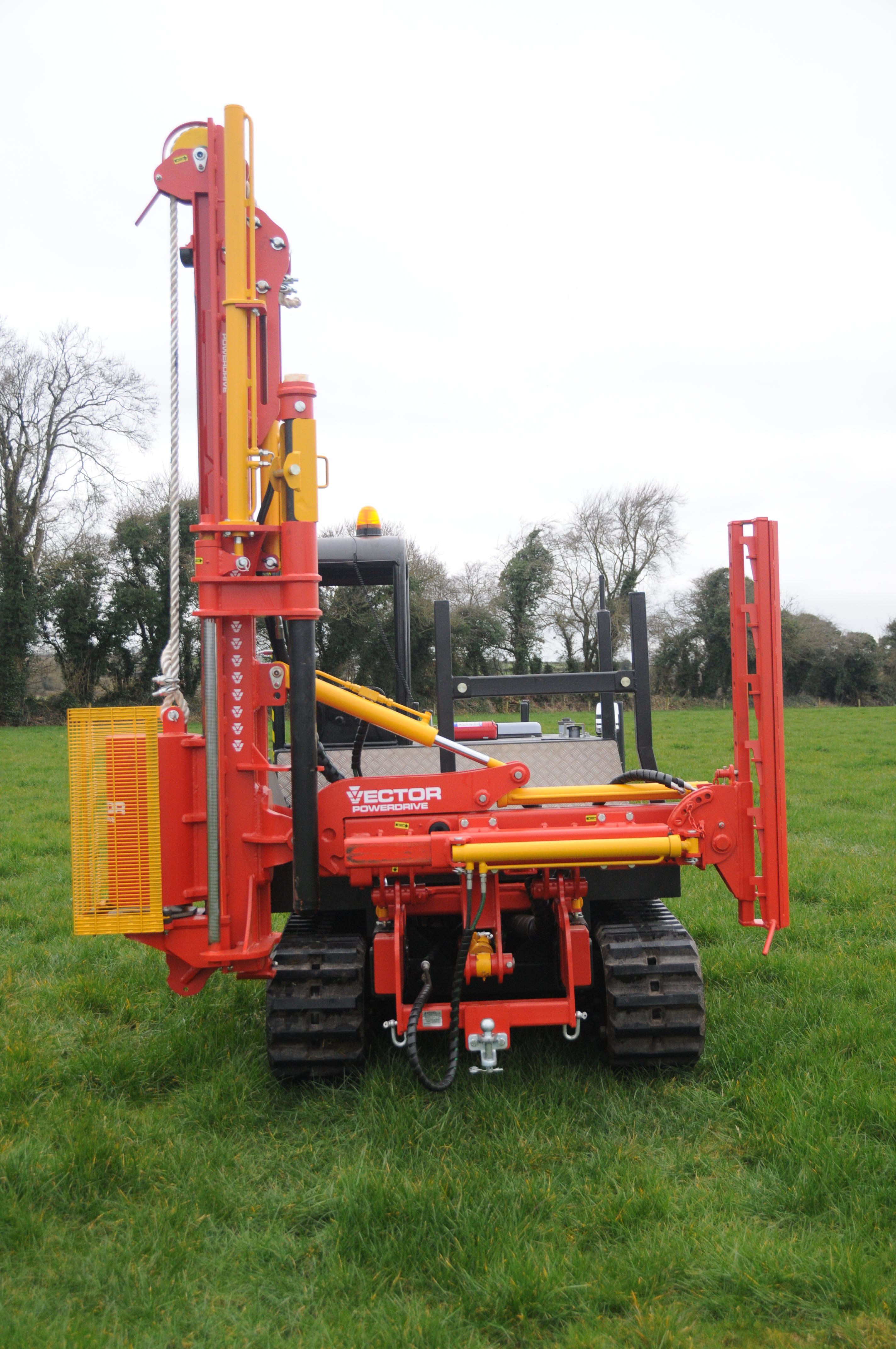 Vector PowerDrive Post Driver Range Tracked Postdrivers